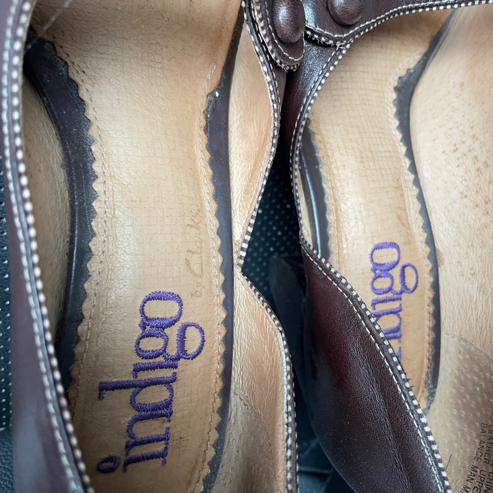 Brown Leather Mary Jane Shoes - Picture 3 of 6